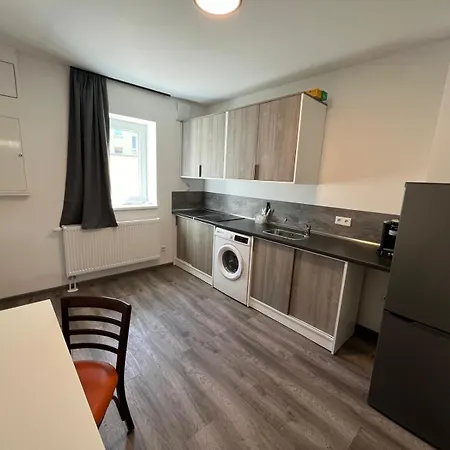 Apartment V3-6 Geraeumige Monteur Mit 2 Schlafzimmern Hannover